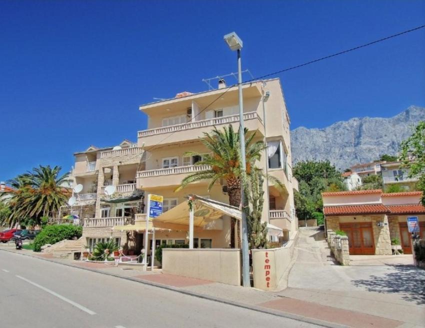 Premeru A6 Makarska
