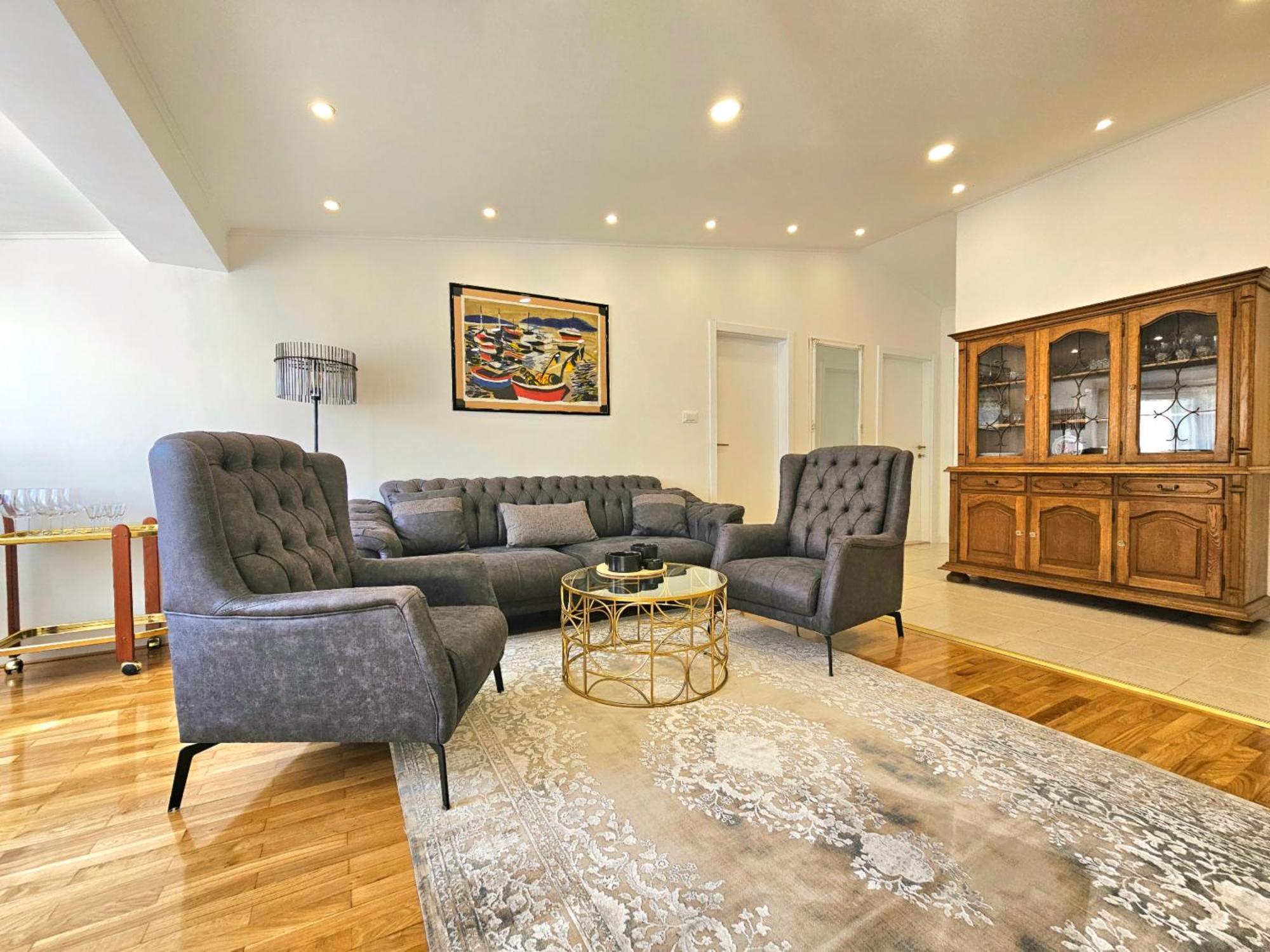 Premeru A6 Apartment